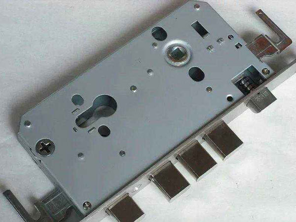 霍尔果斯24小时上门开锁公司