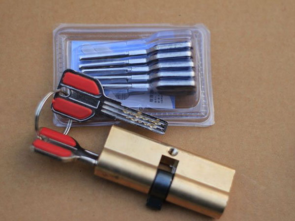 霍尔果斯24小时上门开锁公司